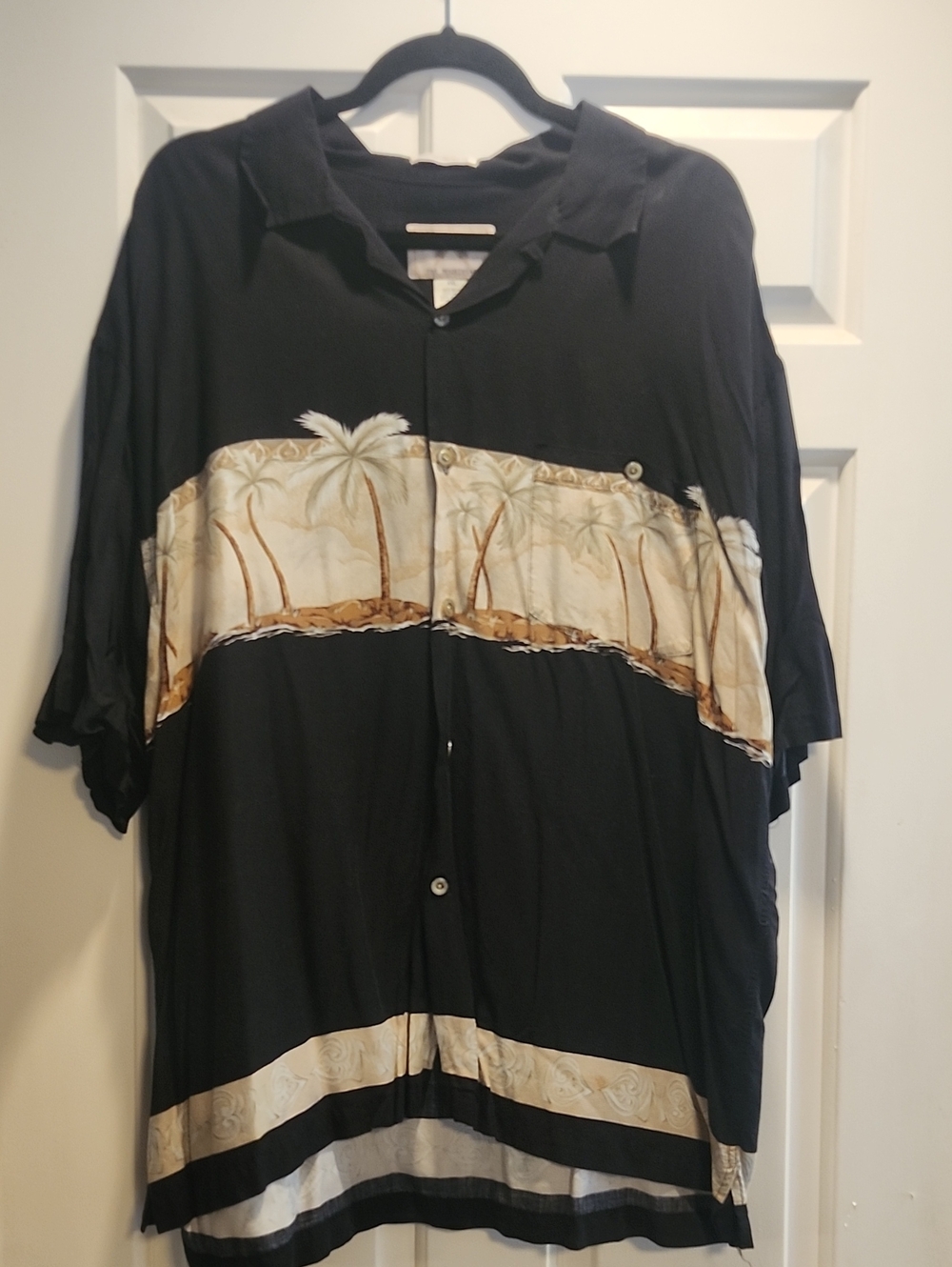 Black Short-Sleeve Button Down Shirt with Cream Palm Stripe
